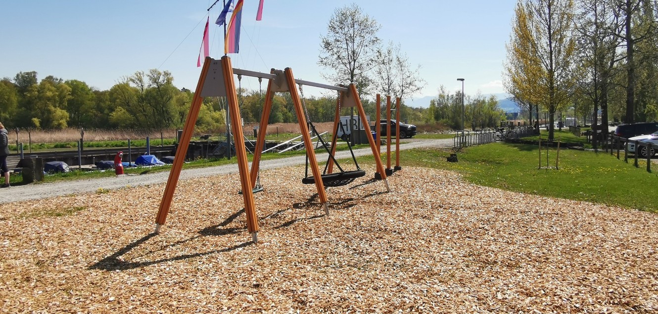 Spielplatz_Rheinspitz.jpg